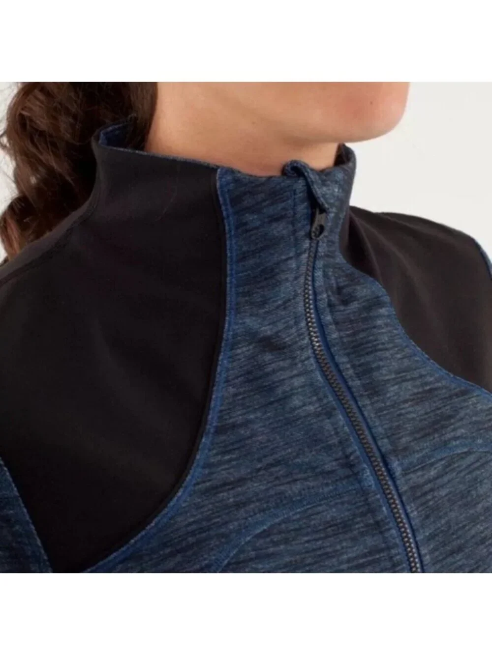 LULULEMON FORME JACKET IN SLUB DENIM BLUE/BLACK